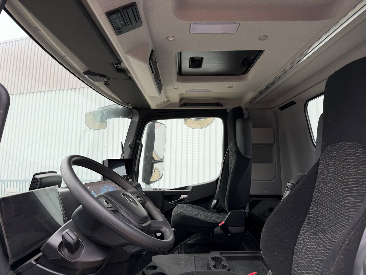 Mercedes-Benz Arocs 1840 K 4x2 Arocs 1840 K 4x2, MultimediaCockpit, 2x Nebenantrieb, NMV & Motorabtrieb - Chassi lastbil: bild 2 Mercedes-Benz Arocs 1840 K 4x2 Arocs 1840 K 4x2, MultimediaCockpit, 2x Nebenantrieb, NMV & Motorabtrieb - Chassi lastbil: bild 2