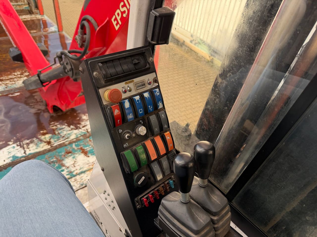 Mercedes-Benz Arocs 2648 6x4 Arocs 2648 6x4 mit Heckkran Epsilon M12Z83, Krankabine - Timmerbil, Kranbil: bild 4 Mercedes-Benz Arocs 2648 6x4 Arocs 2648 6x4 mit Heckkran Epsilon M12Z83, Krankabine - Timmerbil, Kranbil: bild 4