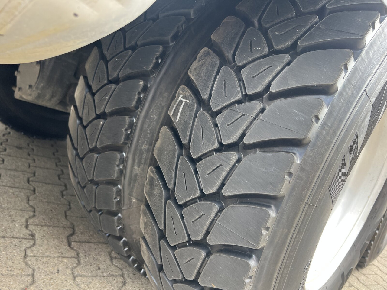 Mercedes-Benz Arocs 3243 K 8x4 Arocs 3243 K 8x4, Ressenig Thermo Alukipper 3-S - Tippbil lastbil: bild 5 Mercedes-Benz Arocs 3243 K 8x4 Arocs 3243 K 8x4, Ressenig Thermo Alukipper 3-S - Tippbil lastbil: bild 5