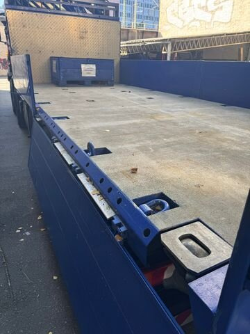 Mercedes-Benz Arocs 3245 L 8x2/6 Arocs 3245 L 8x2/6, Kran Fassi F 545 RA 2.26 XE, Jib, Funk 29,7 m - 400 kg - Kranbil, Flakbil: bild 3 Mercedes-Benz Arocs 3245 L 8x2/6 Arocs 3245 L 8x2/6, Kran Fassi F 545 RA 2.26 XE, Jib, Funk 29,7 m - 400 kg - Kranbil, Flakbil: bild 3