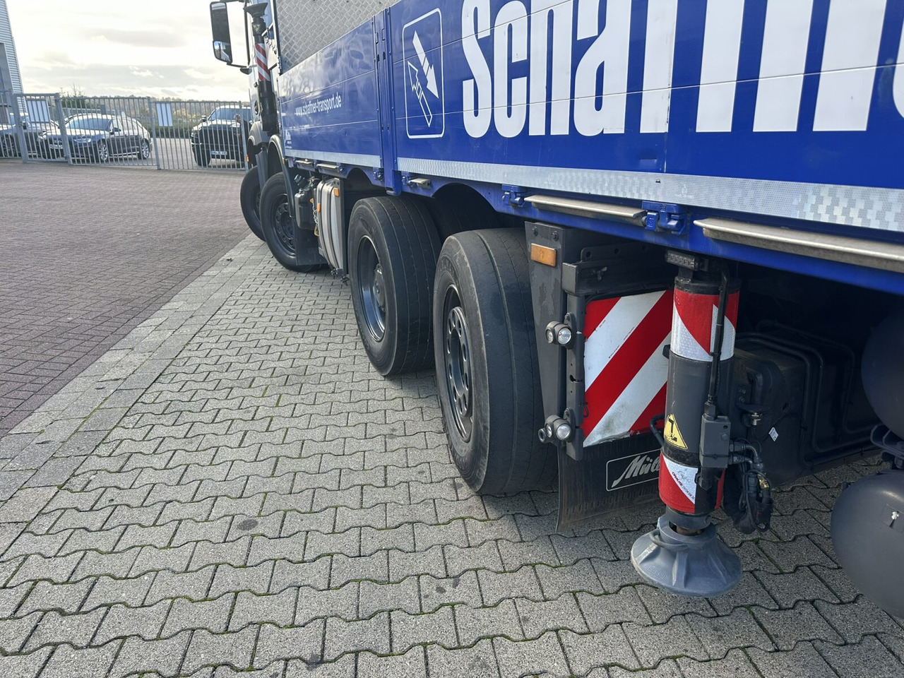 Mercedes-Benz Arocs 3245 L 8x2/6 Arocs 3245 L 8x2/6, Kran Fassi F 545 RA 2.26 XE, Jib, Funk, 29,7 m - 400 kg - Kranbil, Flakbil: bild 3 Mercedes-Benz Arocs 3245 L 8x2/6 Arocs 3245 L 8x2/6, Kran Fassi F 545 RA 2.26 XE, Jib, Funk, 29,7 m - 400 kg - Kranbil, Flakbil: bild 3