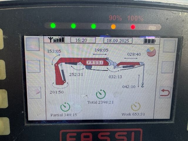 Mercedes-Benz Arocs 3245 L 8x2/6 Arocs 3245 L 8x2/6, Kran Fassi F 545 RA 2.26 XE, Jib, Funk 29,7 m - 400 kg - Kranbil, Flakbil: bild 5 Mercedes-Benz Arocs 3245 L 8x2/6 Arocs 3245 L 8x2/6, Kran Fassi F 545 RA 2.26 XE, Jib, Funk 29,7 m - 400 kg - Kranbil, Flakbil: bild 5