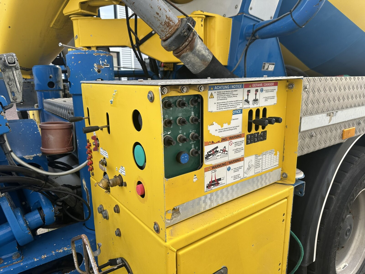 Mercedes-Benz Arocs 3246 B 8x4 Stetter Mischer 7m³, Pumpe 25m Arocs 3246 B 8x4 Stetter Mischer 7m³, Pumpe 25m - Betongbil: bild 3 Mercedes-Benz Arocs 3246 B 8x4 Stetter Mischer 7m³, Pumpe 25m Arocs 3246 B 8x4 Stetter Mischer 7m³, Pumpe 25m - Betongbil: bild 3