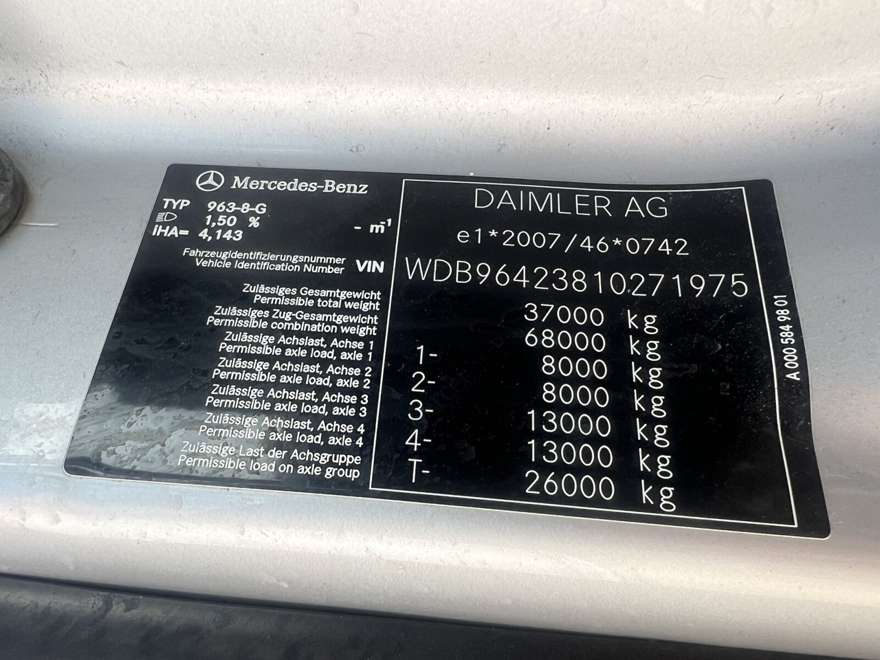 Mercedes-Benz Arocs 3251 LK 8x4/4 Arocs 3251 LK 8x4/4, Retarder, Stahlmulde ca. 15m³, hydr. Heckklappe - Dumper: bild 3 Mercedes-Benz Arocs 3251 LK 8x4/4 Arocs 3251 LK 8x4/4, Retarder, Stahlmulde ca. 15m³, hydr. Heckklappe - Dumper: bild 3