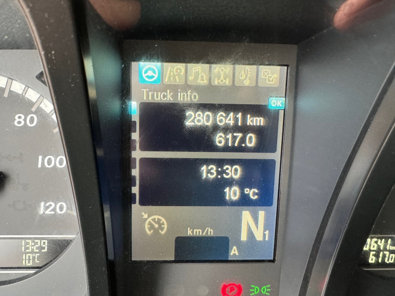 Mercedes-Benz Arocs 3258 LK 8x4/4 Arocs 3258 LK 8x4/4, Retarder, Bi-Xenon, Stahlmulde ca. 14m³, hydr. Heckklappenöffnung - Dumper: bild 2 Mercedes-Benz Arocs 3258 LK 8x4/4 Arocs 3258 LK 8x4/4, Retarder, Bi-Xenon, Stahlmulde ca. 14m³, hydr. Heckklappenöffnung - Dumper: bild 2