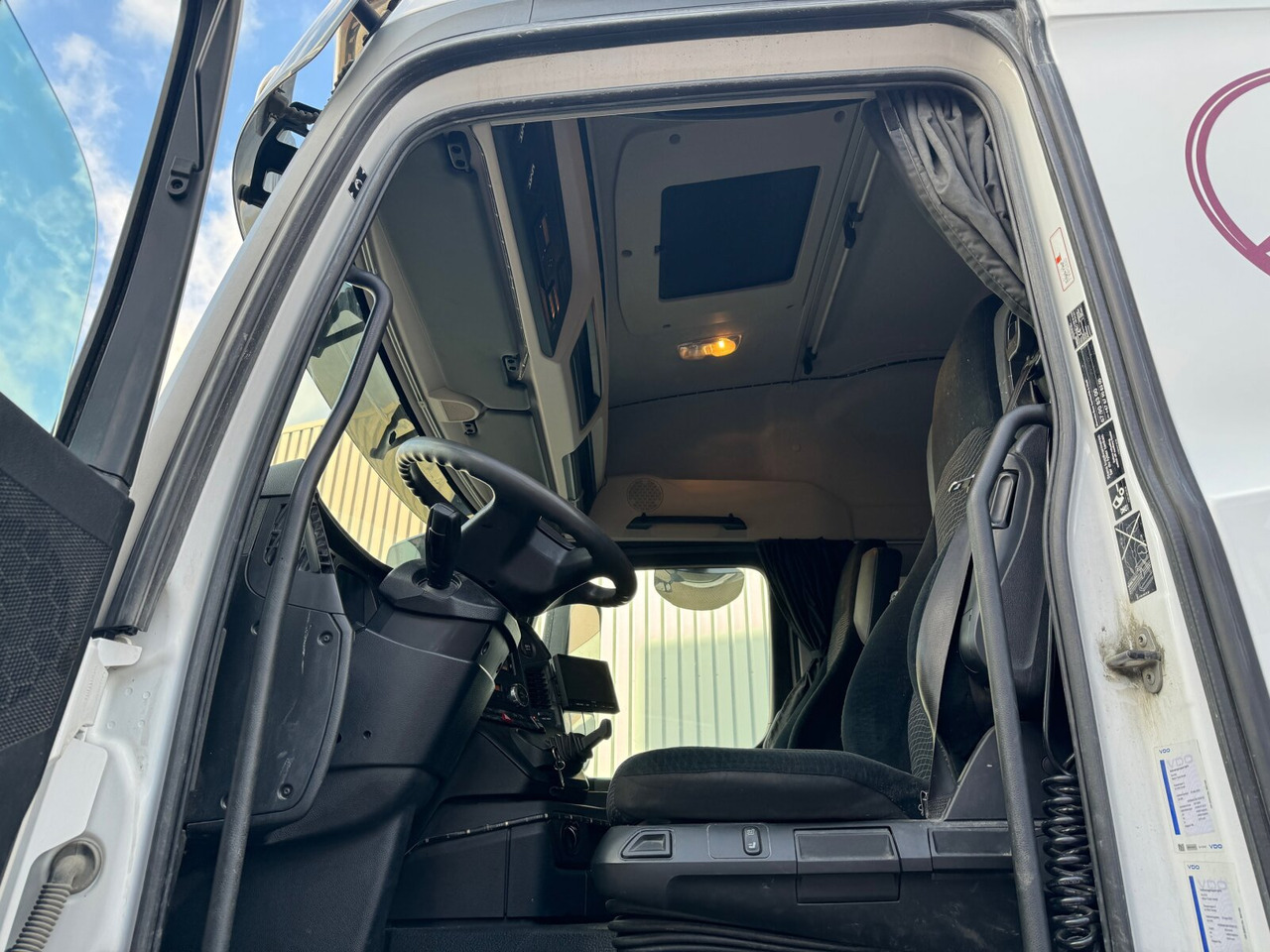 Mercedes-Benz Arocs 3258 LK 8x4/4 Arocs 3258 LK 8x4/4, Retarder, Stahlmulde ca. 14m³, hydr. Heckklappenöffnung - Dumper: bild 3 Mercedes-Benz Arocs 3258 LK 8x4/4 Arocs 3258 LK 8x4/4, Retarder, Stahlmulde ca. 14m³, hydr. Heckklappenöffnung - Dumper: bild 3