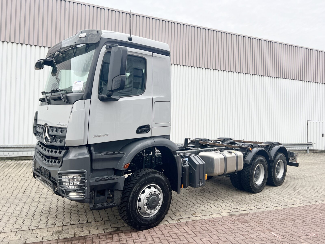 Mercedes-Benz Arocs 3340/46 A 6x6 Arocs 3340/46 A 6x6, Grounder - Chassi lastbil: bild 1 Mercedes-Benz Arocs 3340/46 A 6x6 Arocs 3340/46 A 6x6, Grounder - Chassi lastbil: bild 1