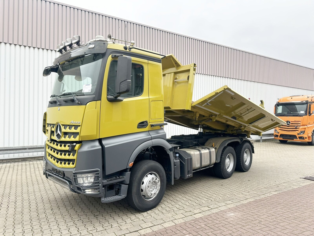 Mercedes-Benz Arocs 3363 K 6x4 Arocs 3363 K 6x4, Grounder, Turbo-Retarder-Kupplung, Bordmatik - Tippbil lastbil: bild 1 Mercedes-Benz Arocs 3363 K 6x4 Arocs 3363 K 6x4, Grounder, Turbo-Retarder-Kupplung, Bordmatik - Tippbil lastbil: bild 1