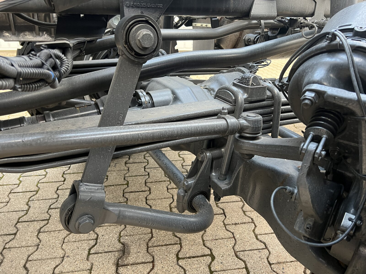 Ny Chassi lastbil Mercedes-Benz Arocs 4151 AK 8x8/4 Arocs 4151 AK 8x8/4, Grounder: bild 15 Ny Chassi lastbil Mercedes-Benz Arocs 4151 AK 8x8/4 Arocs 4151 AK 8x8/4, Grounder: bild 15