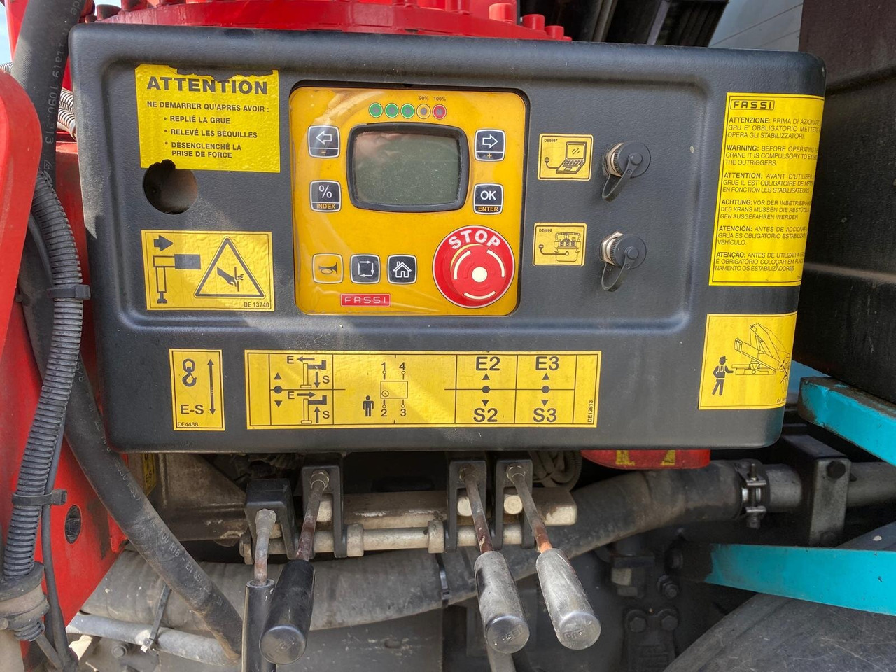 Mercedes-Benz Arocs 4151 K 8x4 Arocs 4151 K 8x4, Fassi Heckkran F 365 RA. 2.26 E Dynamic Funk - Kranbil, Flakbil: bild 4 Mercedes-Benz Arocs 4151 K 8x4 Arocs 4151 K 8x4, Fassi Heckkran F 365 RA. 2.26 E Dynamic Funk - Kranbil, Flakbil: bild 4