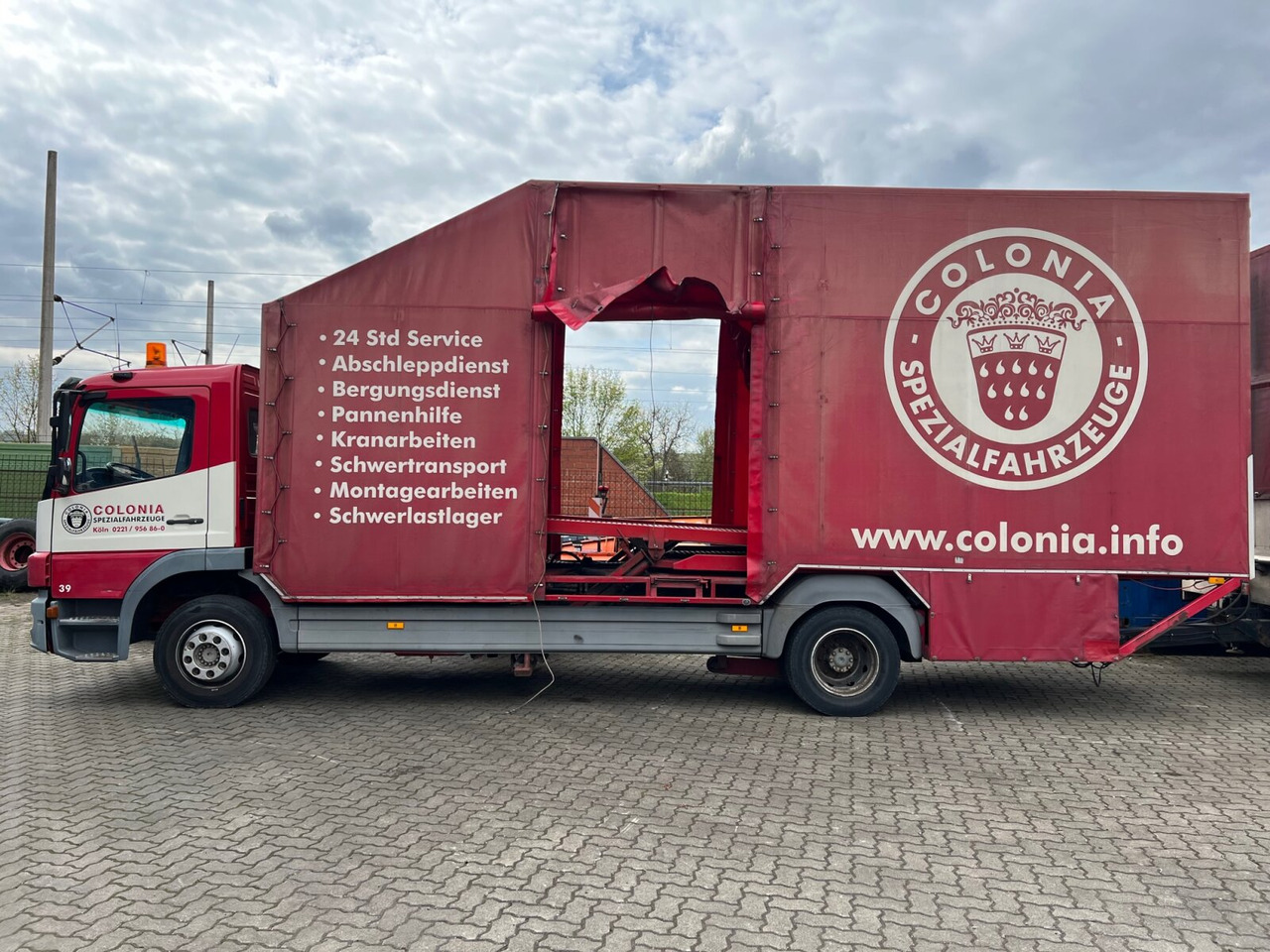 Mercedes-Benz Atego 1223 L 4x2 Atego 1223 L 4x2, Kompl. Zug, Lift- & Schiebeplateau, Funk - Biltransportbil lastbil: bild 3 Mercedes-Benz Atego 1223 L 4x2 Atego 1223 L 4x2, Kompl. Zug, Lift- & Schiebeplateau, Funk - Biltransportbil lastbil: bild 3