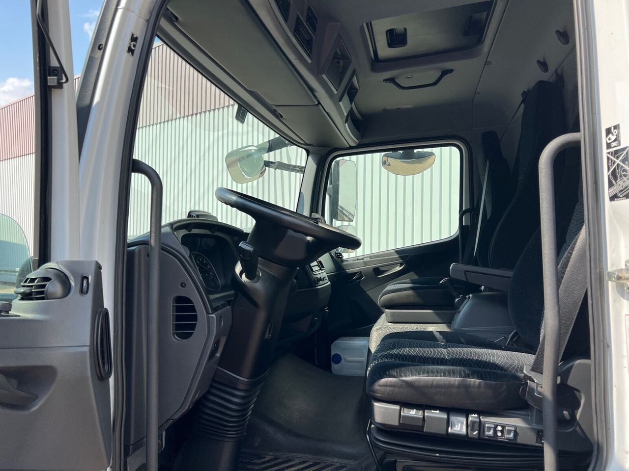 Mercedes-Benz Atego 818/23 L 4x2 Atego 818/23 L 4x2 mit Sörensen LBW - Kapellbil: bild 3 Mercedes-Benz Atego 818/23 L 4x2 Atego 818/23 L 4x2 mit Sörensen LBW - Kapellbil: bild 3