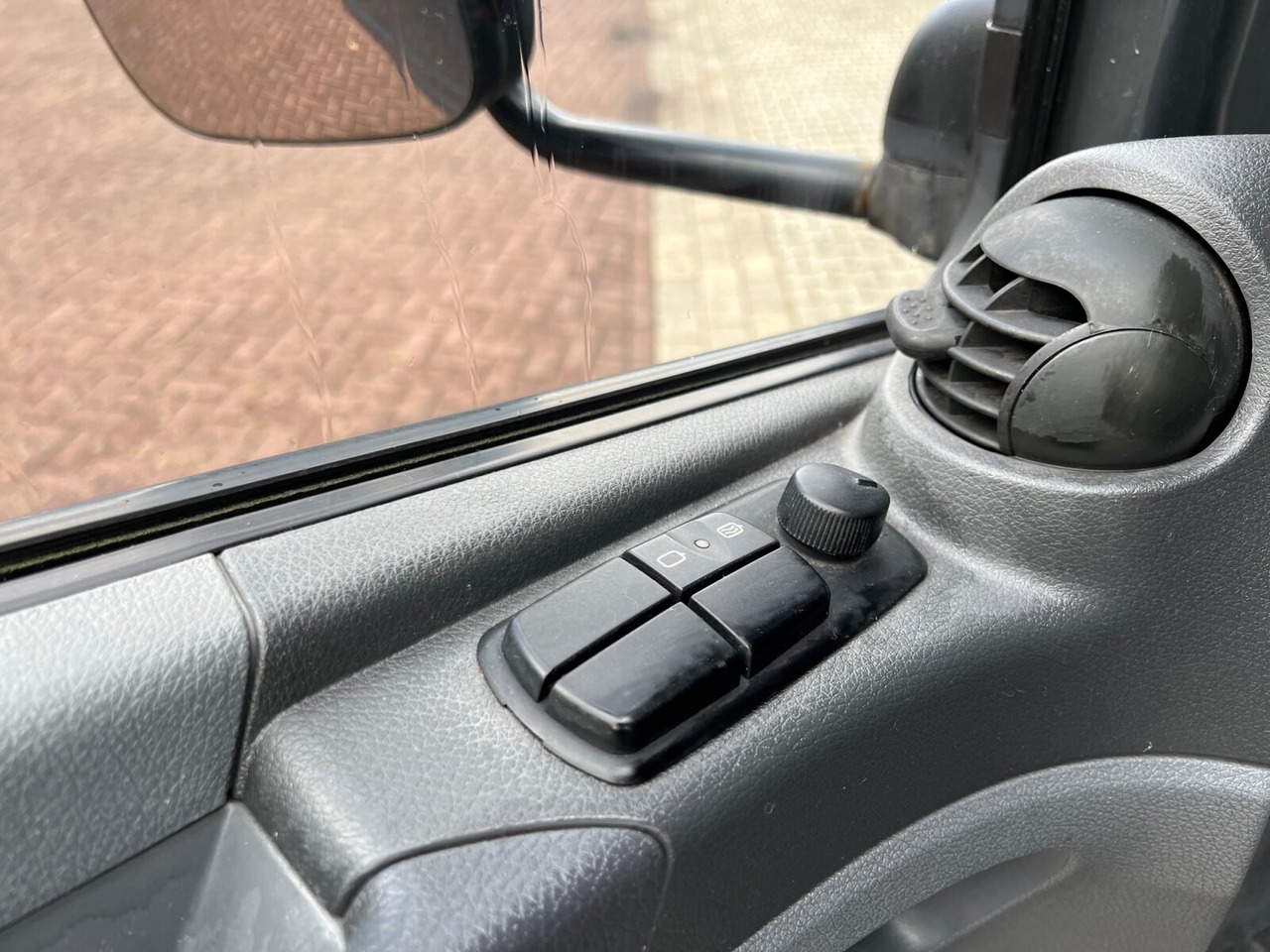 Lastbil med skåp Mercedes-Benz Atego 818 L 4x2 Atego 818 L 4x2 mit MBB LBW, 4x Vorhanden!: bild 5