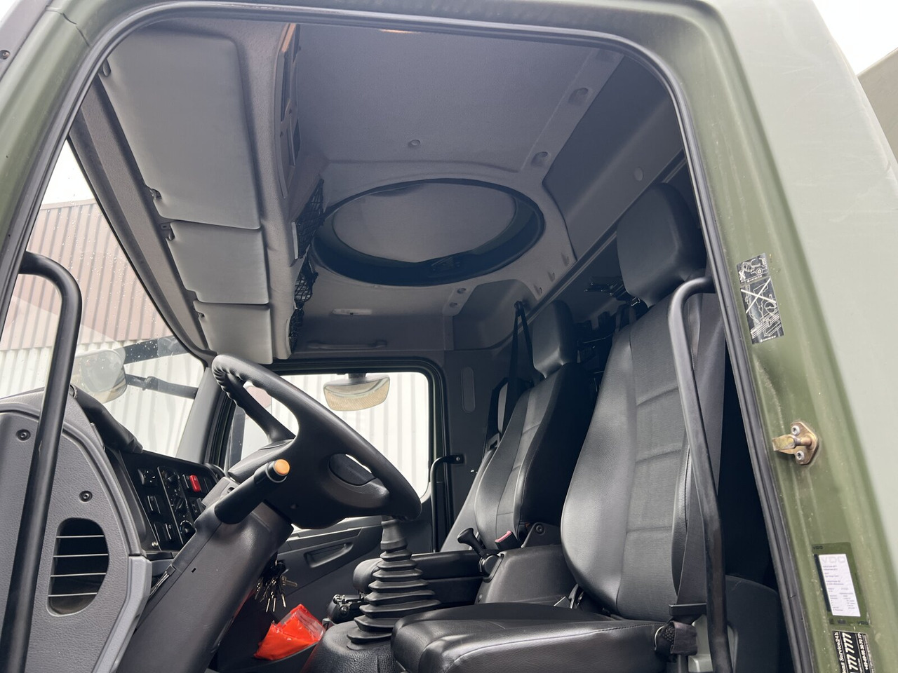 Mercedes-Benz Axor 1829 A 4x4 Axor 1829 A 4x4, Ex- - Flakbil: bild 3 Mercedes-Benz Axor 1829 A 4x4 Axor 1829 A 4x4, Ex- - Flakbil: bild 3