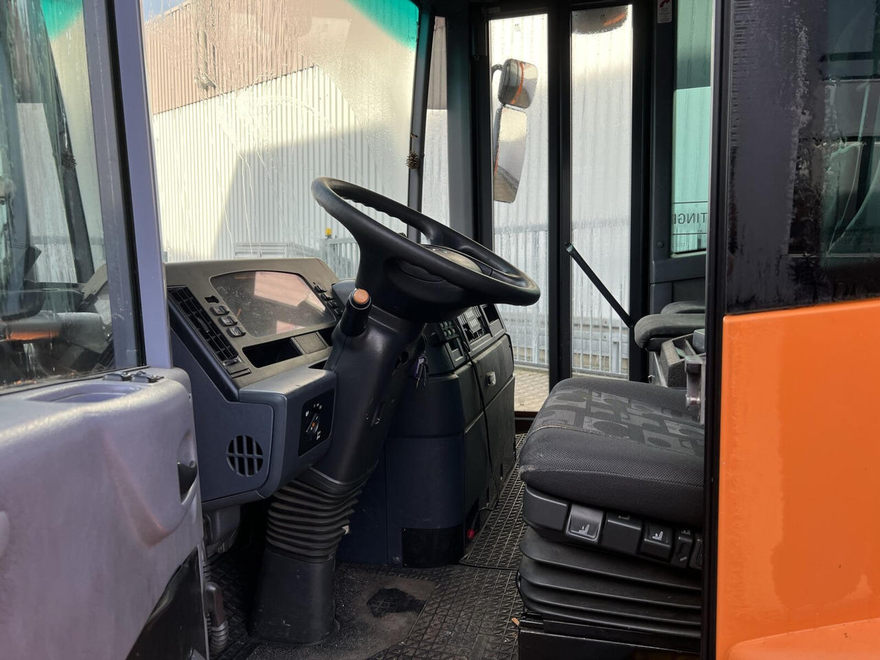 Mercedes-Benz Econic 2633 L 6x2/4 NLA Econic 2633 L 6x2/4 NLA, Lenkachse, Zöller Medium XL, Zöller-Schüttung - Sopbil: bild 5 Mercedes-Benz Econic 2633 L 6x2/4 NLA Econic 2633 L 6x2/4 NLA, Lenkachse, Zöller Medium XL, Zöller-Schüttung - Sopbil: bild 5