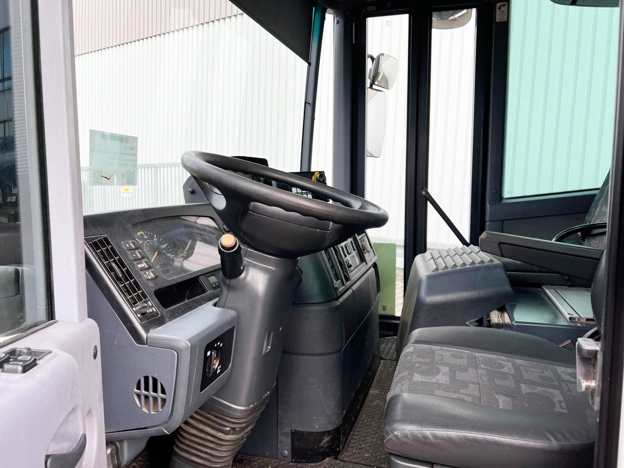 Mercedes-Benz Econic 2633 L/NLA 6x2/4 Econic 2633 L/NLA 6x2/4, Lenkachse, Sperrmüllwagen ca. 23,9m³ - Sopbil: bild 2 Mercedes-Benz Econic 2633 L/NLA 6x2/4 Econic 2633 L/NLA 6x2/4, Lenkachse, Sperrmüllwagen ca. 23,9m³ - Sopbil: bild 2