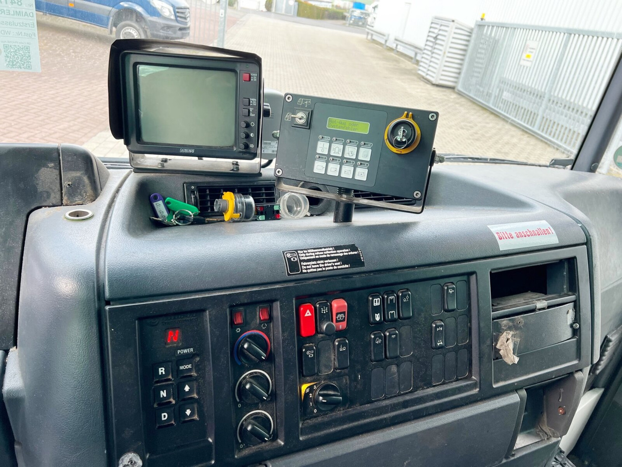 Mercedes-Benz Econic 2633 L/NLA 6x2/4 Econic 2633 L/NLA 6x2/4, Lenkachse, Sperrmüllwagen ca. 23,9m³ - Sopbil: bild 5 Mercedes-Benz Econic 2633 L/NLA 6x2/4 Econic 2633 L/NLA 6x2/4, Lenkachse, Sperrmüllwagen ca. 23,9m³ - Sopbil: bild 5