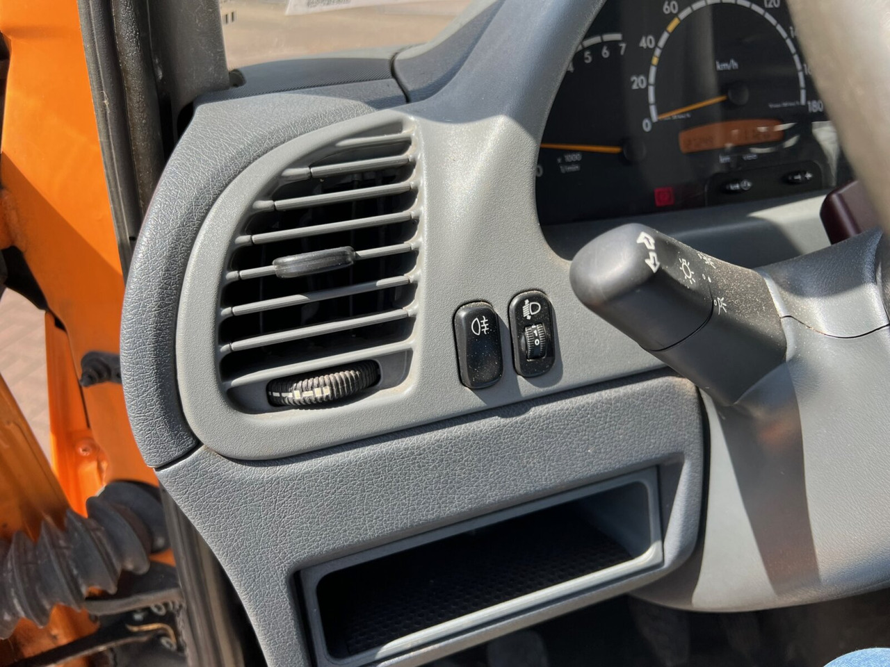 Mercedes-Benz Sprinter 308 4x2 Doka Sprinter 308 4x2 Doka - Transportbil med flak, Dubbelhytt transportbil: bild 3 Mercedes-Benz Sprinter 308 4x2 Doka Sprinter 308 4x2 Doka - Transportbil med flak, Dubbelhytt transportbil: bild 3