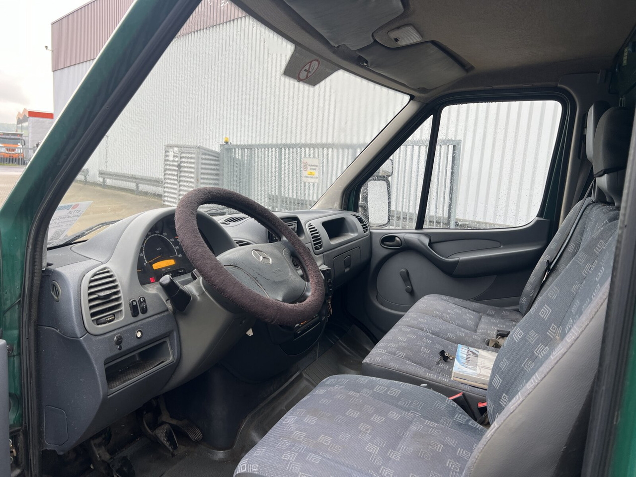 Mercedes-Benz Sprinter 313 CDI 4x2 Sprinter 313 CDI 4x2 mit LBW Sörensen - Lastbil med skåp: bild 4 Mercedes-Benz Sprinter 313 CDI 4x2 Sprinter 313 CDI 4x2 mit LBW Sörensen - Lastbil med skåp: bild 4