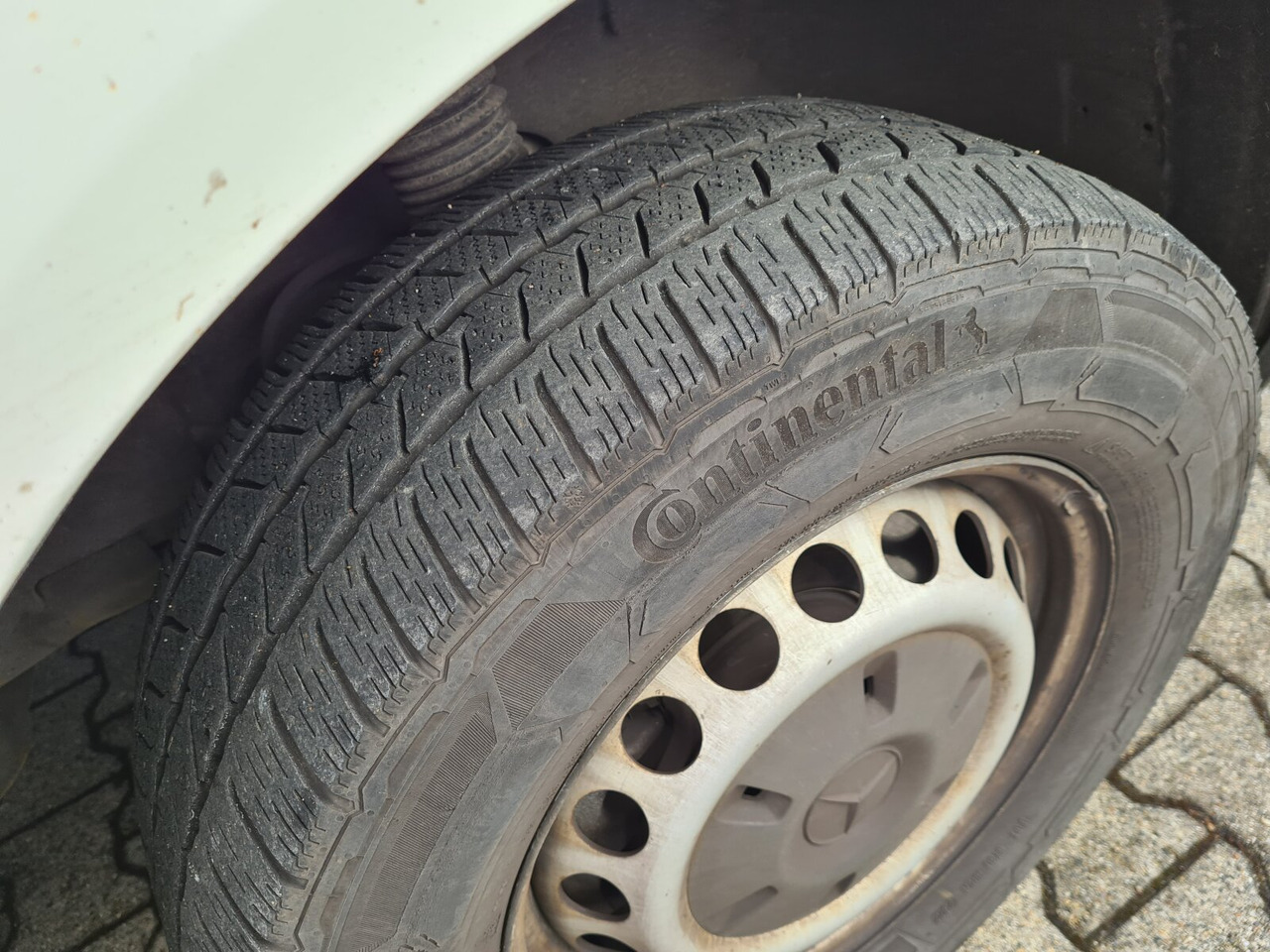 Mercedes-Benz Sprinter 316 KA 4x2 Sprinter 316 KA 4x2, Rettungswagen - Skåpbil: bild 3 Mercedes-Benz Sprinter 316 KA 4x2 Sprinter 316 KA 4x2, Rettungswagen - Skåpbil: bild 3