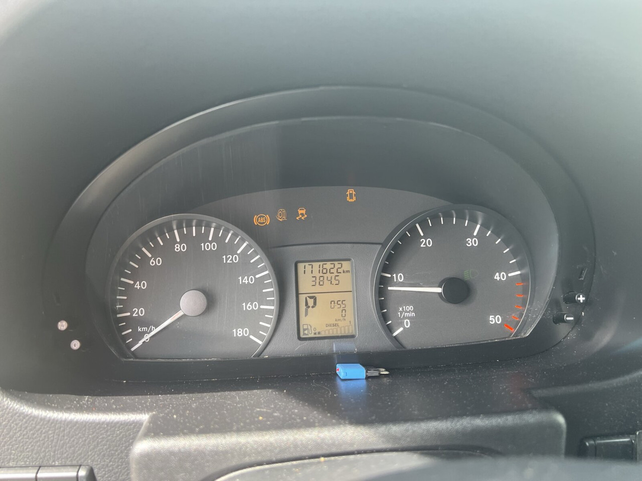 Mercedes-Benz Sprinter 516 CDI 4x2 Sprinter 516 CDI 4x2, Rettungswagen, Bi-Xenon - Ambulans: bild 2 Mercedes-Benz Sprinter 516 CDI 4x2 Sprinter 516 CDI 4x2, Rettungswagen, Bi-Xenon - Ambulans: bild 2