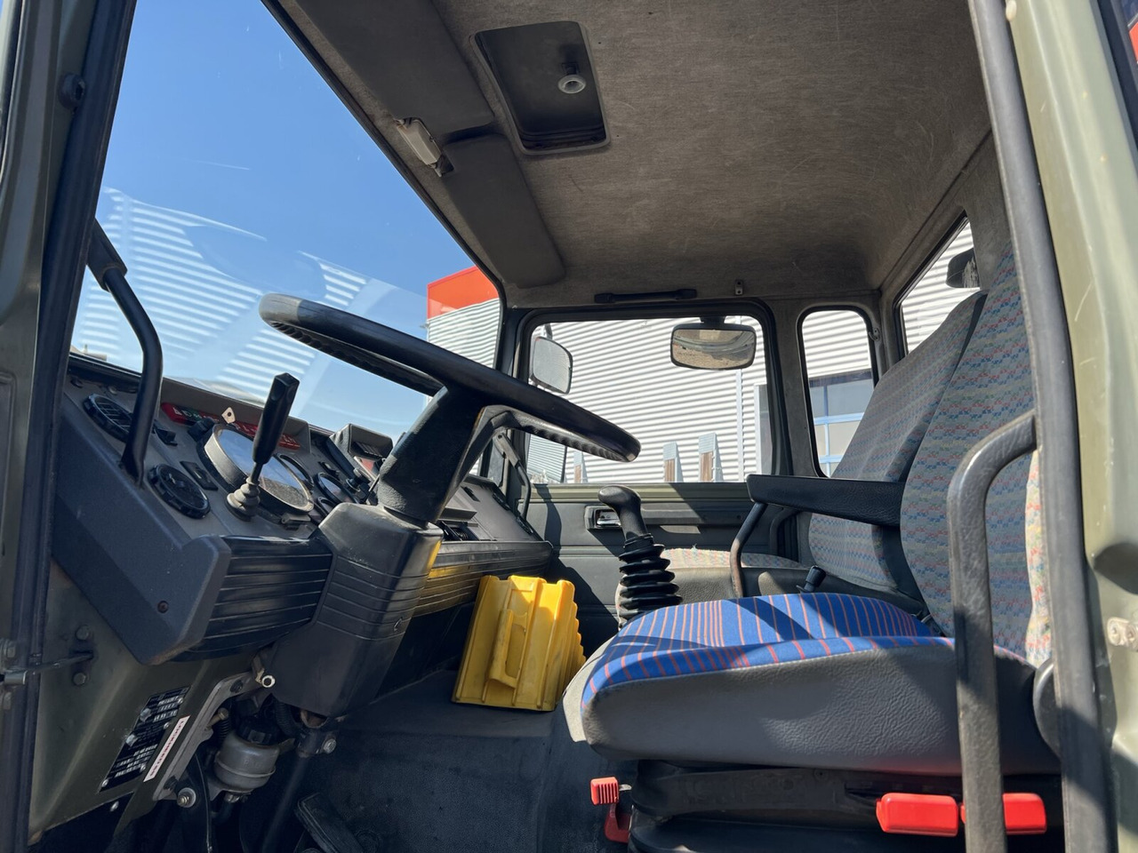 Renault Midliner S170 4x4 Midliner S170 4x4, 6000l Wassertank - Tankbil: bild 5 Renault Midliner S170 4x4 Midliner S170 4x4, 6000l Wassertank - Tankbil: bild 5