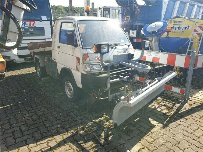 S 85 4x4 PFAU S 85 4x4 - Plogbil, Transportbil: bild 1 S 85 4x4 PFAU S 85 4x4 - Plogbil, Transportbil: bild 1