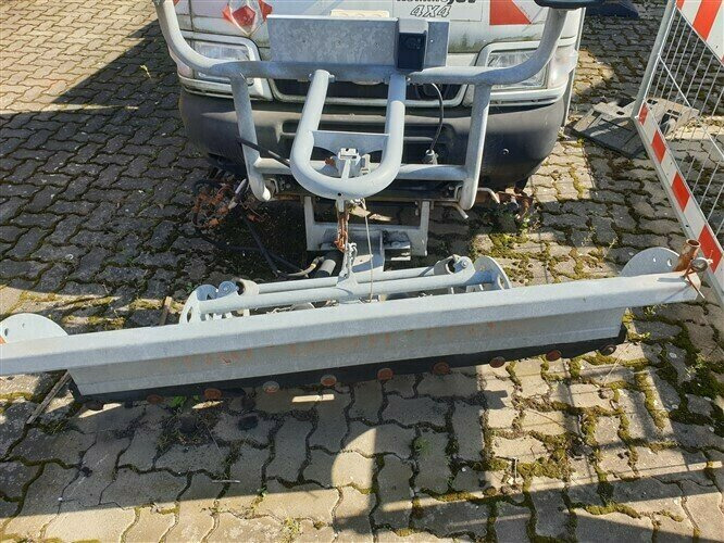 S 85 4x4 PFAU S 85 4x4 - Plogbil, Transportbil: bild 5 S 85 4x4 PFAU S 85 4x4 - Plogbil, Transportbil: bild 5