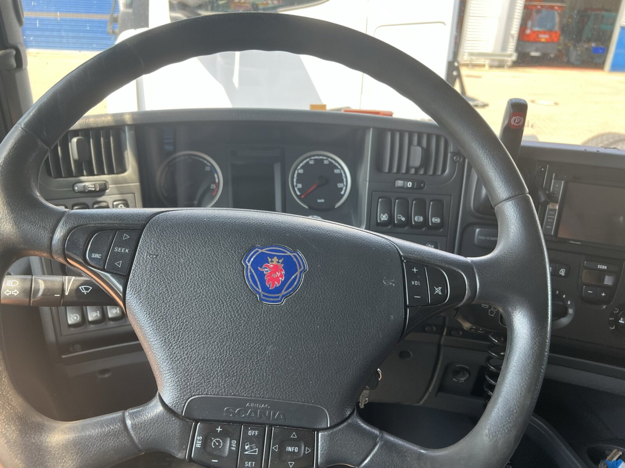 Scania G420 6x2, ERSATZTEILSPENDER! G420 6x2, Liftachse, Hiab LBW, Motor defekt! - Lastbil med skåp: bild 4 Scania G420 6x2, ERSATZTEILSPENDER! G420 6x2, Liftachse, Hiab LBW, Motor defekt! - Lastbil med skåp: bild 4