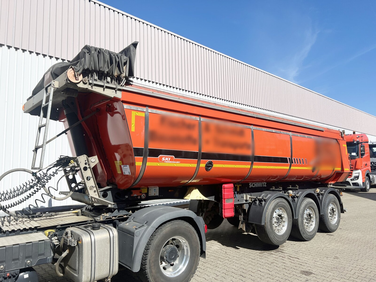 Semitrailer Schmitz Cargobull SKI 24 SL 7.2 SKI 24 SL 7.2, Thermo-Stahlmulde ca. 24m³, Liftachse, E-Verdeck: bild 9 Semitrailer Schmitz Cargobull SKI 24 SL 7.2 SKI 24 SL 7.2, Thermo-Stahlmulde ca. 24m³, Liftachse, E-Verdeck: bild 9
