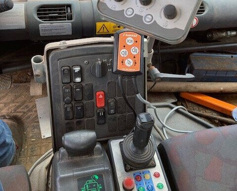 Transportbil Unimog U300 405/10 4x4 U300 405/10 4x4, Kommunalhydraulik, Frontzapfwelle, Kipper: bild 6