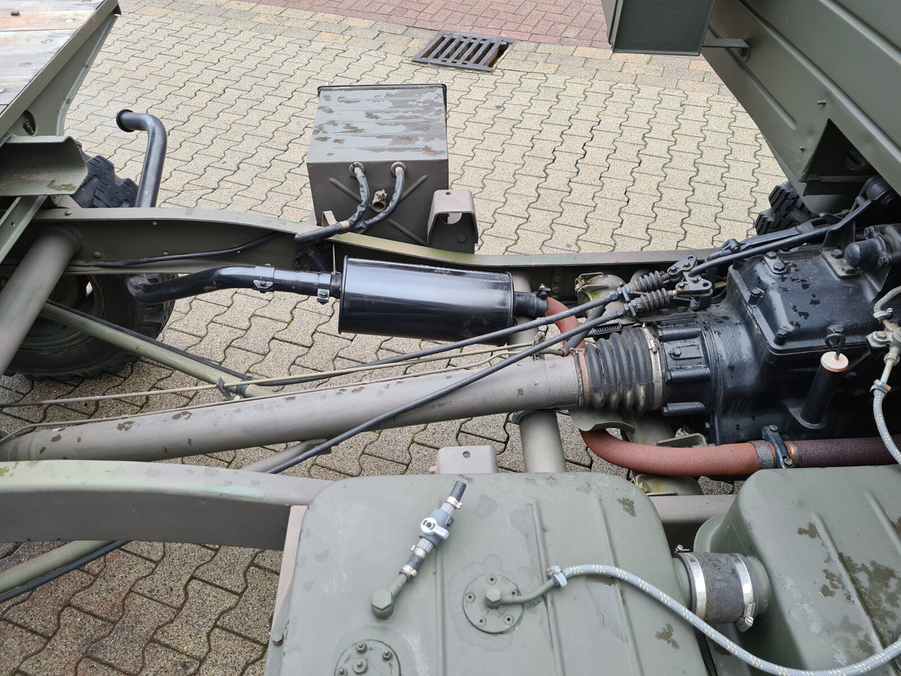 Unimog 404 4x4 S Cabrio 404 4x4 S Cabrio, Benziner - Flakbil: bild 4 Unimog 404 4x4 S Cabrio 404 4x4 S Cabrio, Benziner - Flakbil: bild 4