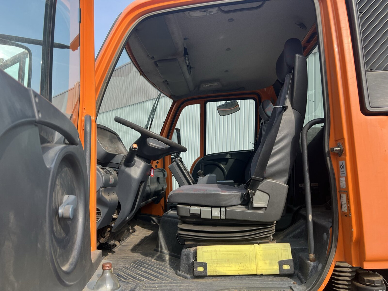 Unimog U 300 4x4 U 300 4x4, Kipper, Kommunalhydraulik, VarioPilot, Zapfwelle - Tippbil lastbil, Utility/ Specialfordon: bild 5 Unimog U 300 4x4 U 300 4x4, Kipper, Kommunalhydraulik, VarioPilot, Zapfwelle - Tippbil lastbil, Utility/ Specialfordon: bild 5