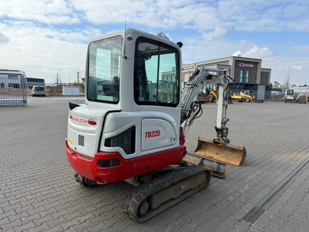 Takeuchi TB 225 V3  - Minigrävmaskin: bild 4 Takeuchi TB 225 V3  - Minigrävmaskin: bild 4