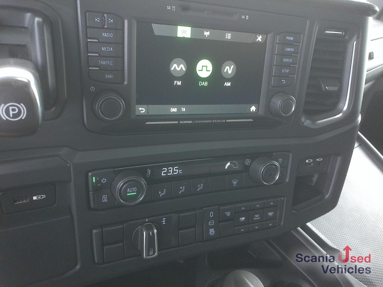 SCANIA R 450 A4x2EB - Dragbil: bild 2 SCANIA R 450 A4x2EB - Dragbil: bild 2