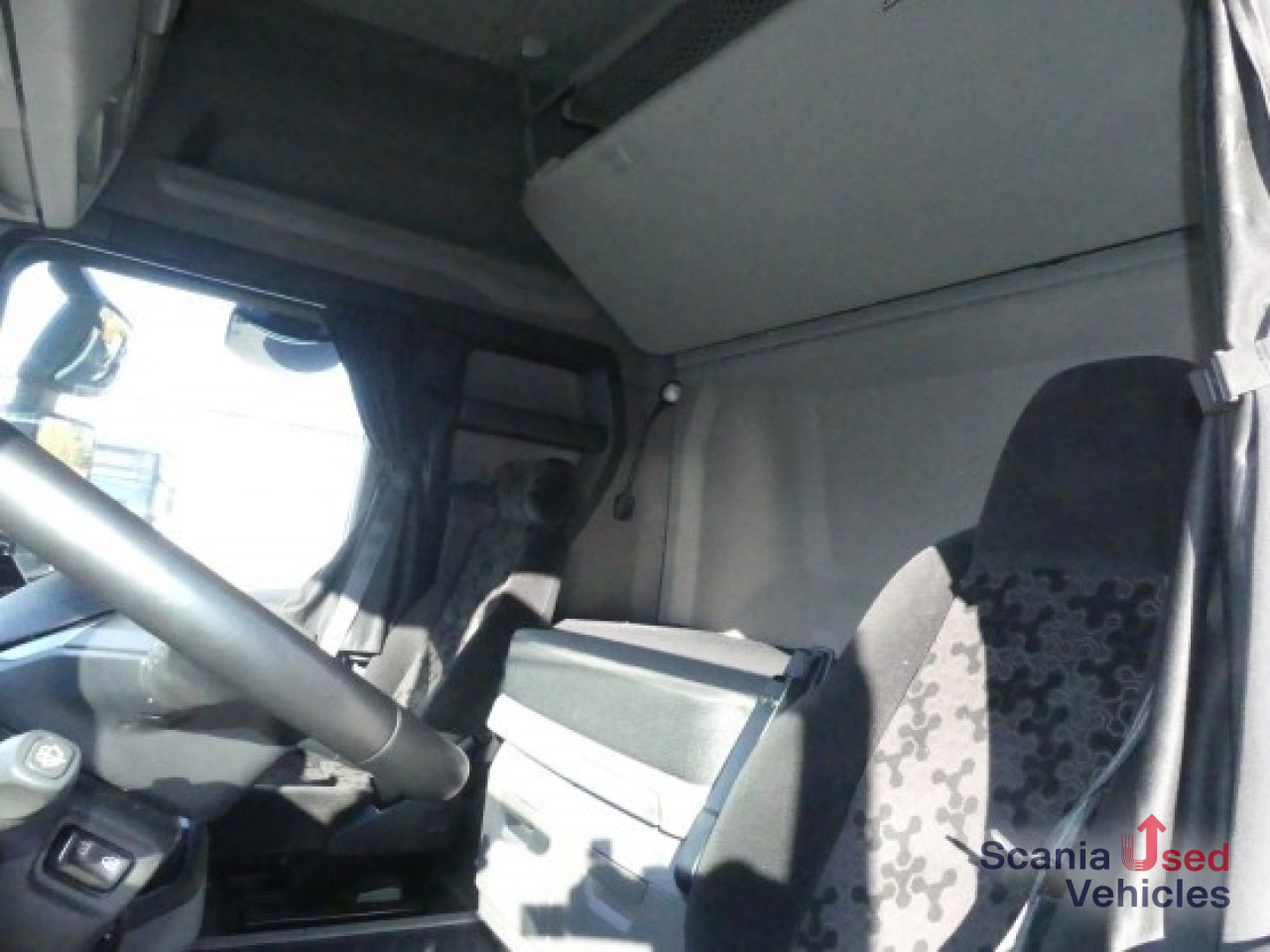 SCANIA R 460 A4x2NA Kipphydraulik New Dashboard - Dragbil: bild 2 SCANIA R 460 A4x2NA Kipphydraulik New Dashboard - Dragbil: bild 2