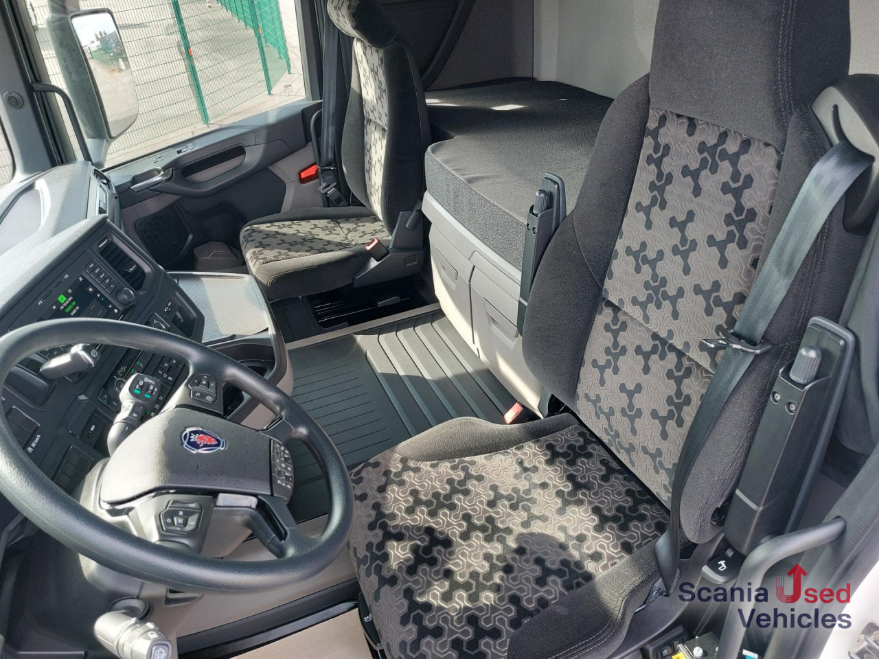 SCANIA R 460 A4x2NA - Kipphydraulik!!! - Dragbil: bild 2 SCANIA R 460 A4x2NA - Kipphydraulik!!! - Dragbil: bild 2