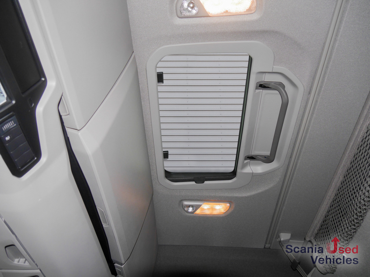 SCANIA R 460 A4x2NA - SUPER - - Dragbil: bild 2 SCANIA R 460 A4x2NA - SUPER - - Dragbil: bild 2