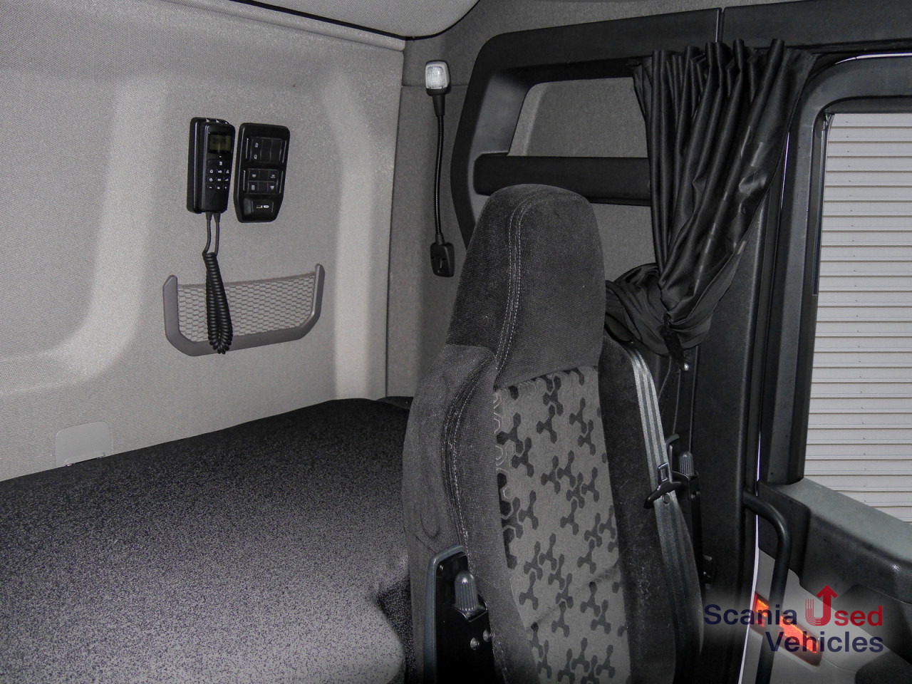 SCANIA R 460 A4x2NA - SUPER - - Dragbil: bild 2 SCANIA R 460 A4x2NA - SUPER - - Dragbil: bild 2