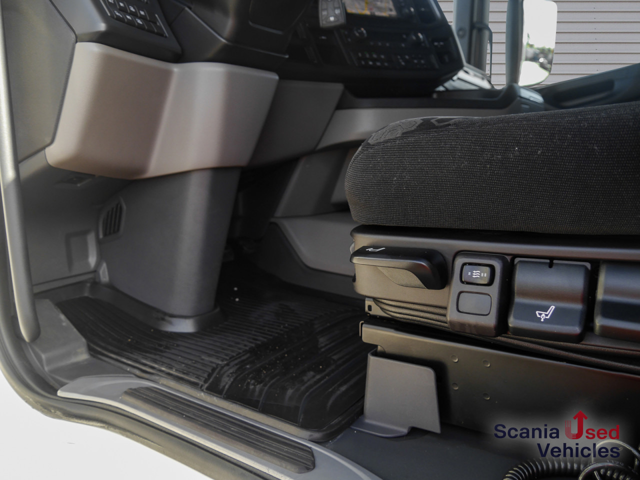 SCANIA R 460 A4x2NA - SUPER - - Dragbil: bild 3 SCANIA R 460 A4x2NA - SUPER - - Dragbil: bild 3