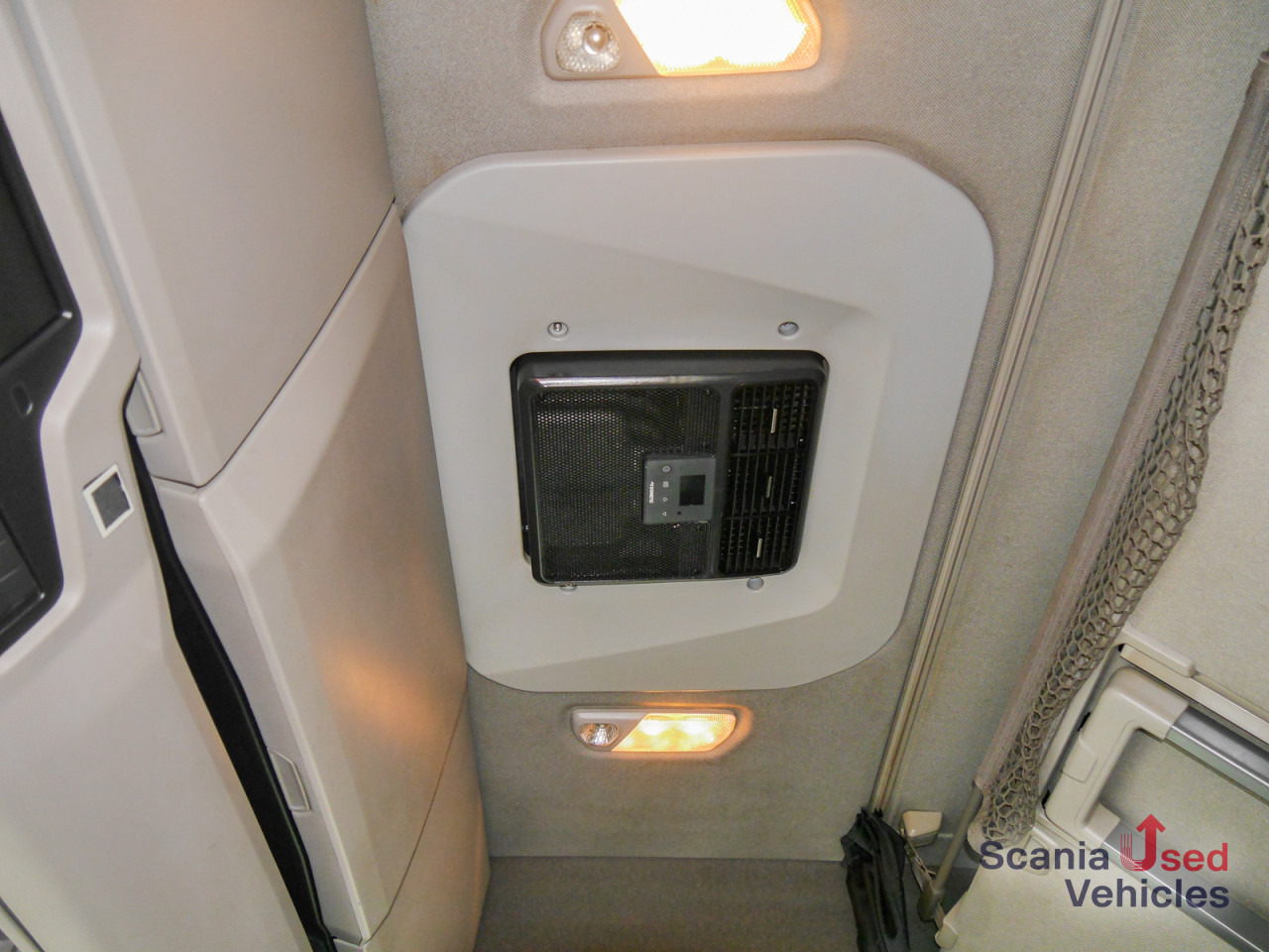 SCANIA R 450 B6x2NB - Schaltgetriebe / LBW - - Containerbil/ Växelflak lastbil: bild 2 SCANIA R 450 B6x2NB - Schaltgetriebe / LBW - - Containerbil/ Växelflak lastbil: bild 2