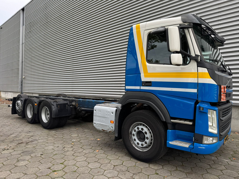Volvo FM 410 / 8X4 / I-Shift / ADR / Tridem / TUV: 6-2026 / NL Truck - Chassi lastbil: bild 2 Volvo FM 410 / 8X4 / I-Shift / ADR / Tridem / TUV: 6-2026 / NL Truck - Chassi lastbil: bild 2