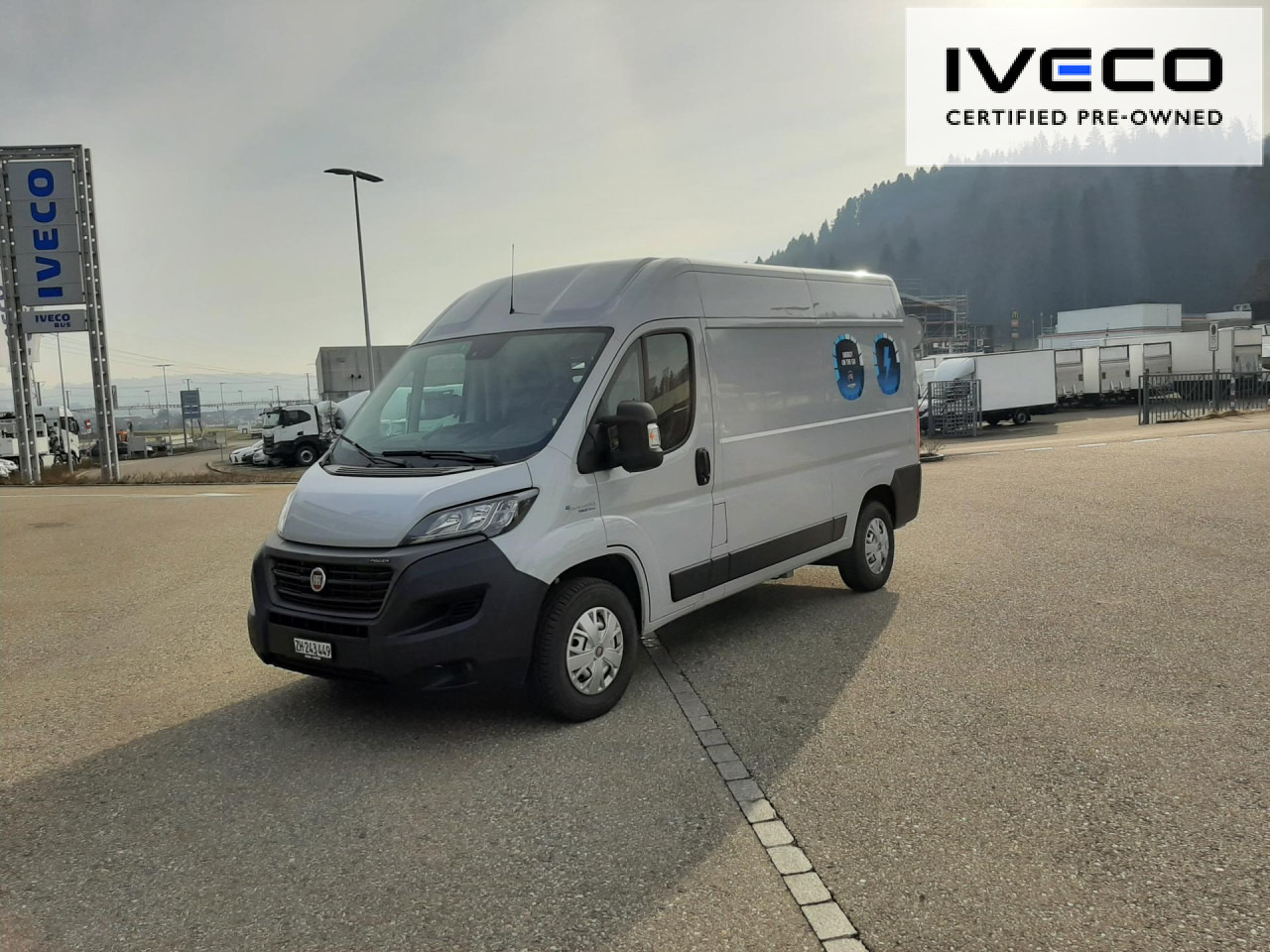 FIAT e-Ducato L2H2 teilverglast (47-kWh) - Skåpbil, El transportbil: bild 1 FIAT e-Ducato L2H2 teilverglast (47-kWh) - Skåpbil, El transportbil: bild 1