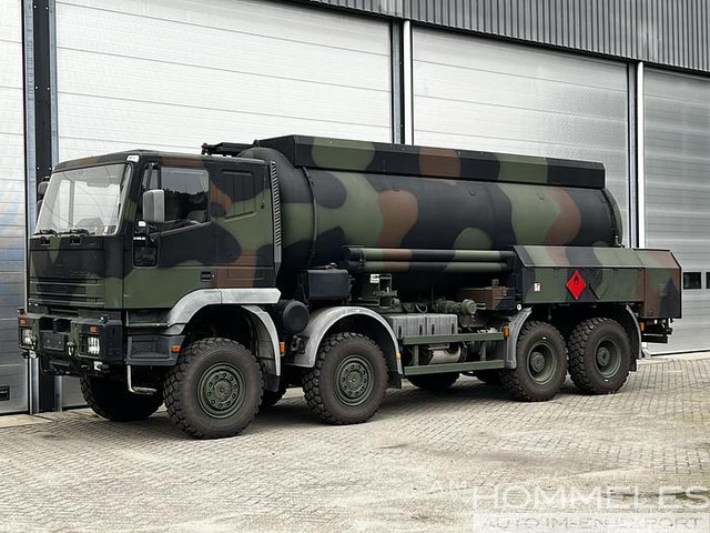 Iveco 340E42 8x8 - Tankbil: bild 2 Iveco 340E42 8x8 - Tankbil: bild 2