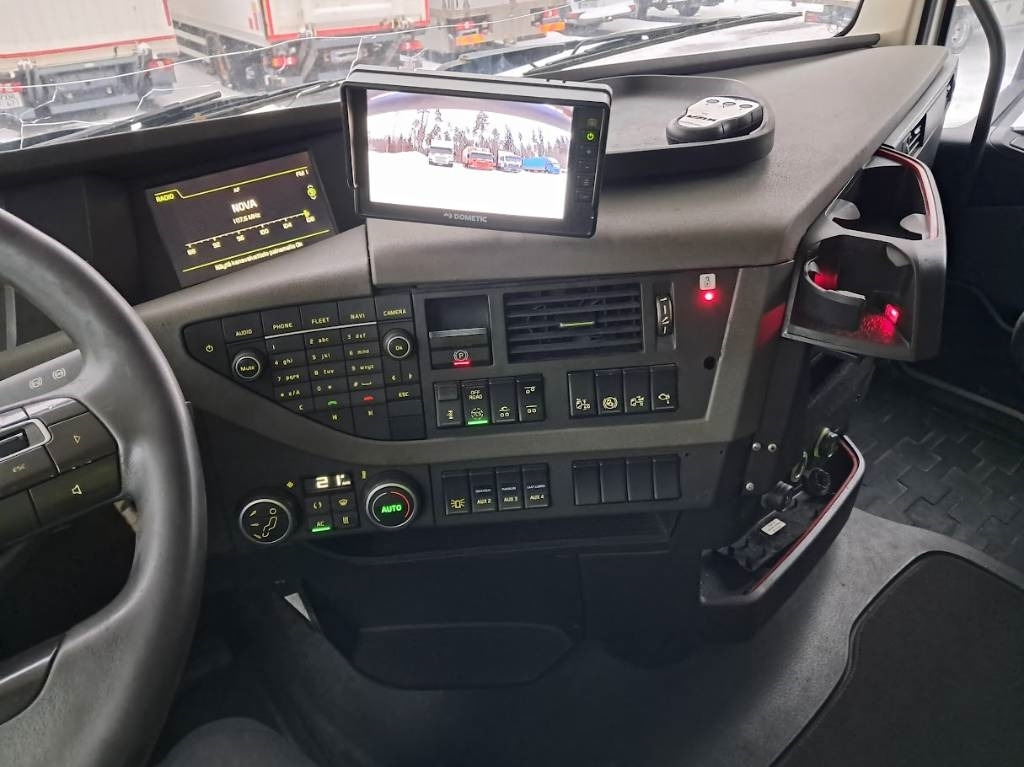 Volvo FH 13 500 - Containerbil/ Växelflak lastbil: bild 4 Volvo FH 13 500 - Containerbil/ Växelflak lastbil: bild 4