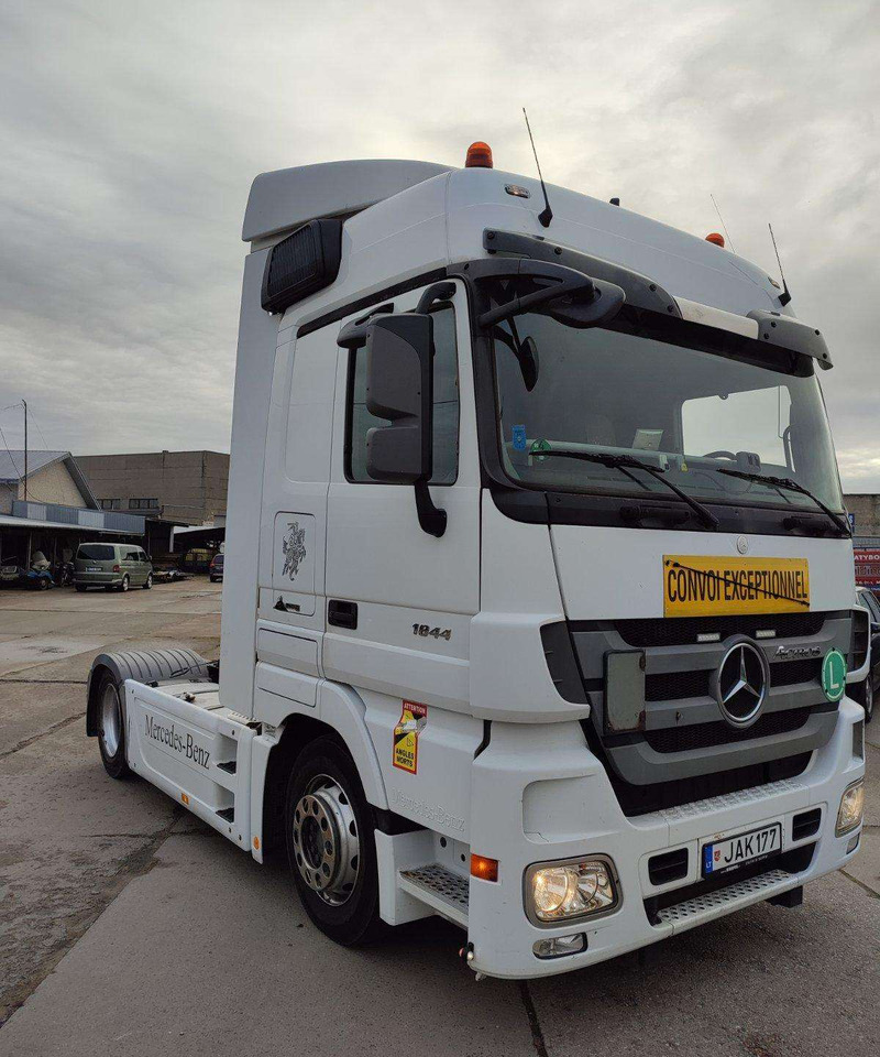 Mercedes-Benz Actros 1844 LS - Dragbil: bild 1 Mercedes-Benz Actros 1844 LS - Dragbil: bild 1