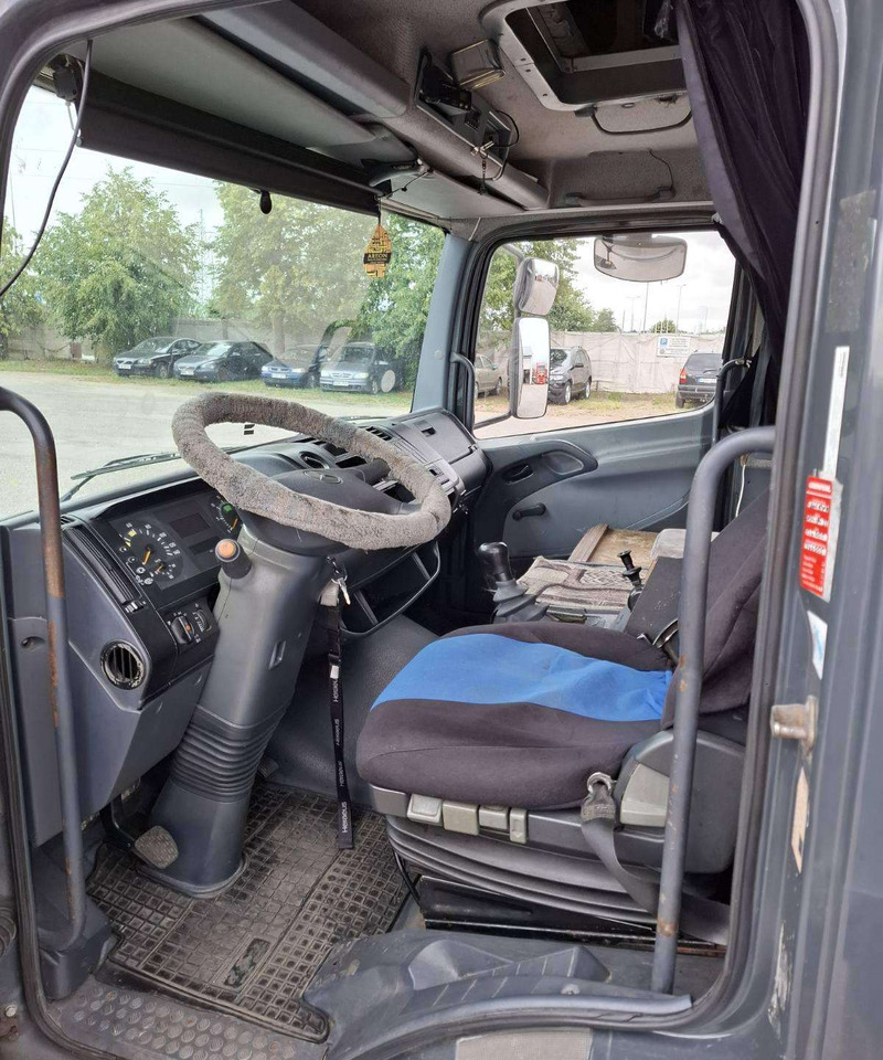 Mercedes-Benz Atego 818 - Kapellbil: bild 4 Mercedes-Benz Atego 818 - Kapellbil: bild 4