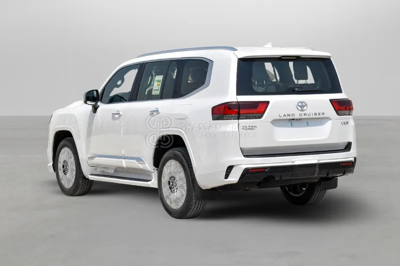 Toyota Land Cruiser 300 - SUV: bild 4 Toyota Land Cruiser 300 - SUV: bild 4