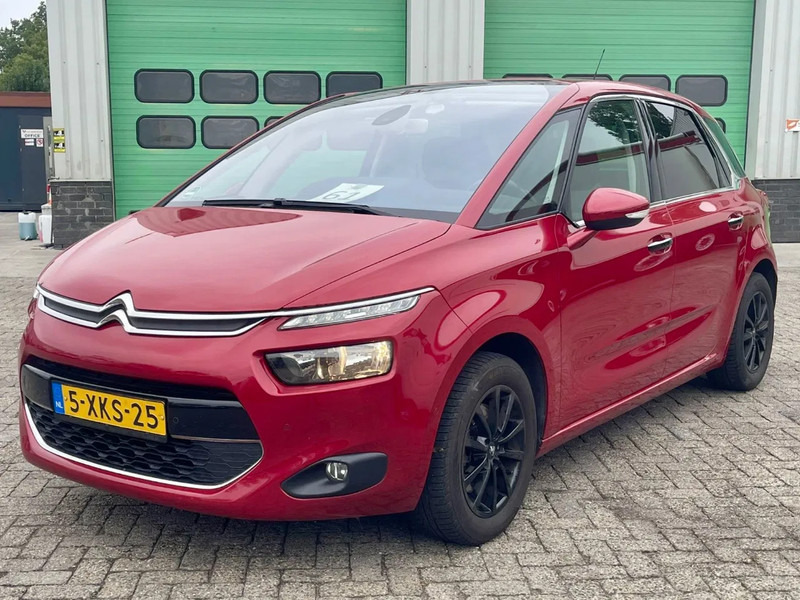Citroën C4 Picasso REAR VIEW CAMERA, BLIND SPOT SENSOR, AUTO PARKING, FRONT & REAR PARKTRONIC, - Hatchback/ Halvkombi: bild 1 Citroën C4 Picasso REAR VIEW CAMERA, BLIND SPOT SENSOR, AUTO PARKING, FRONT & REAR PARKTRONIC, - Hatchback/ Halvkombi: bild 1