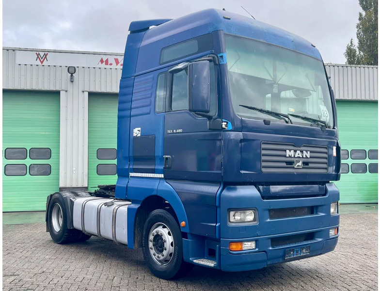 MAN TGA 18.480 Manual gearbox, manual injection GREAT CONDITION! - Dragbil: bild 3 MAN TGA 18.480 Manual gearbox, manual injection GREAT CONDITION! - Dragbil: bild 3